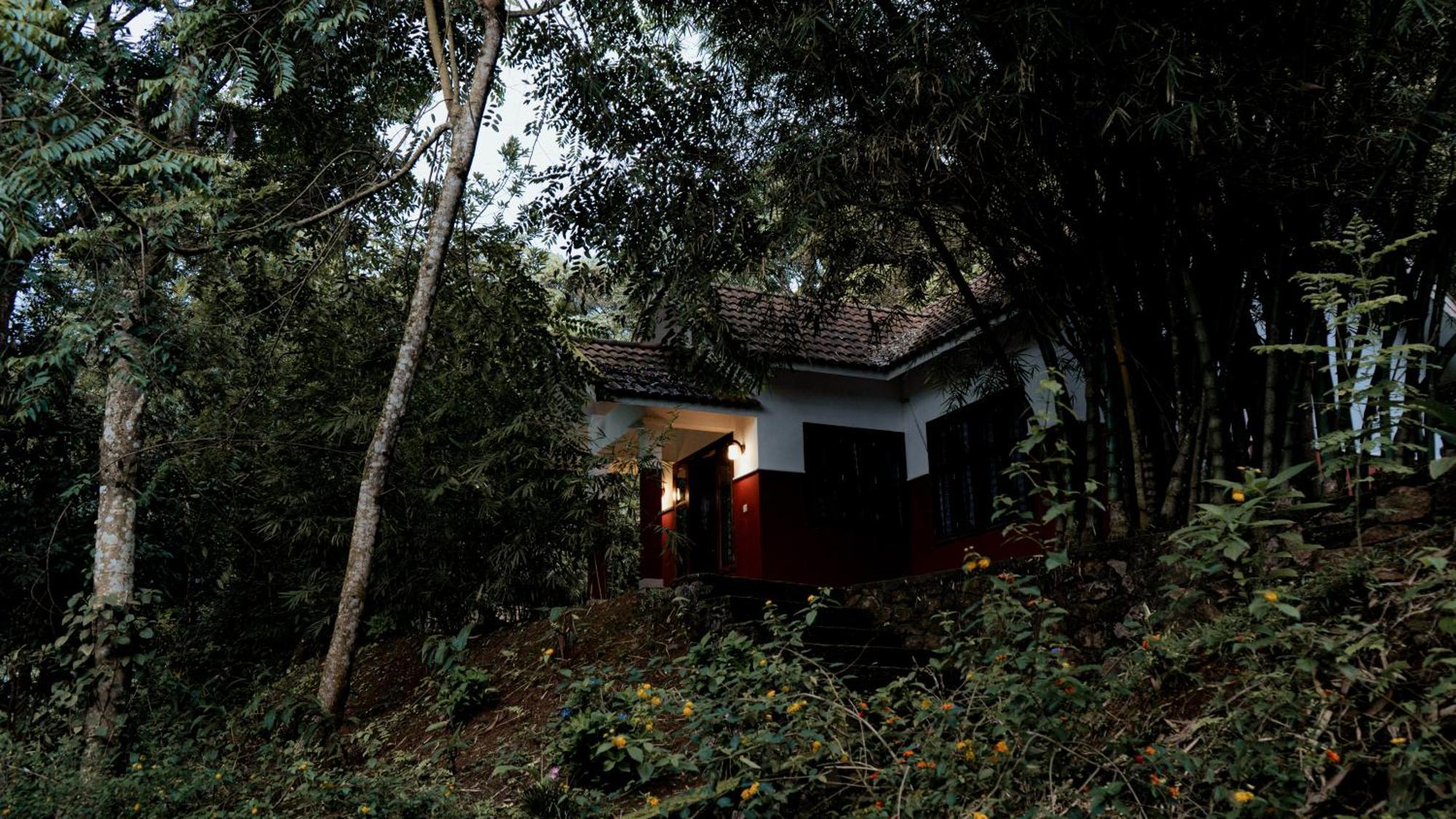 Vythiri Holiday Resort, Wayanad Exterior photo