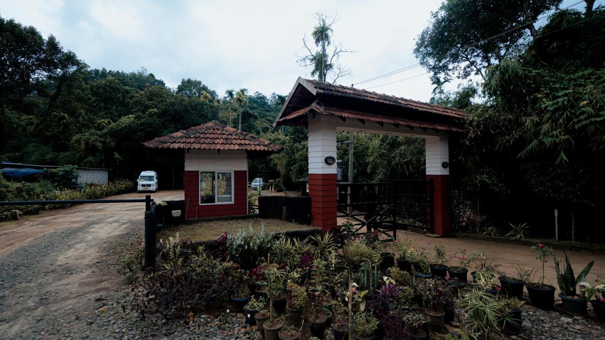 Vythiri Holiday Resort, Wayanad Exterior photo