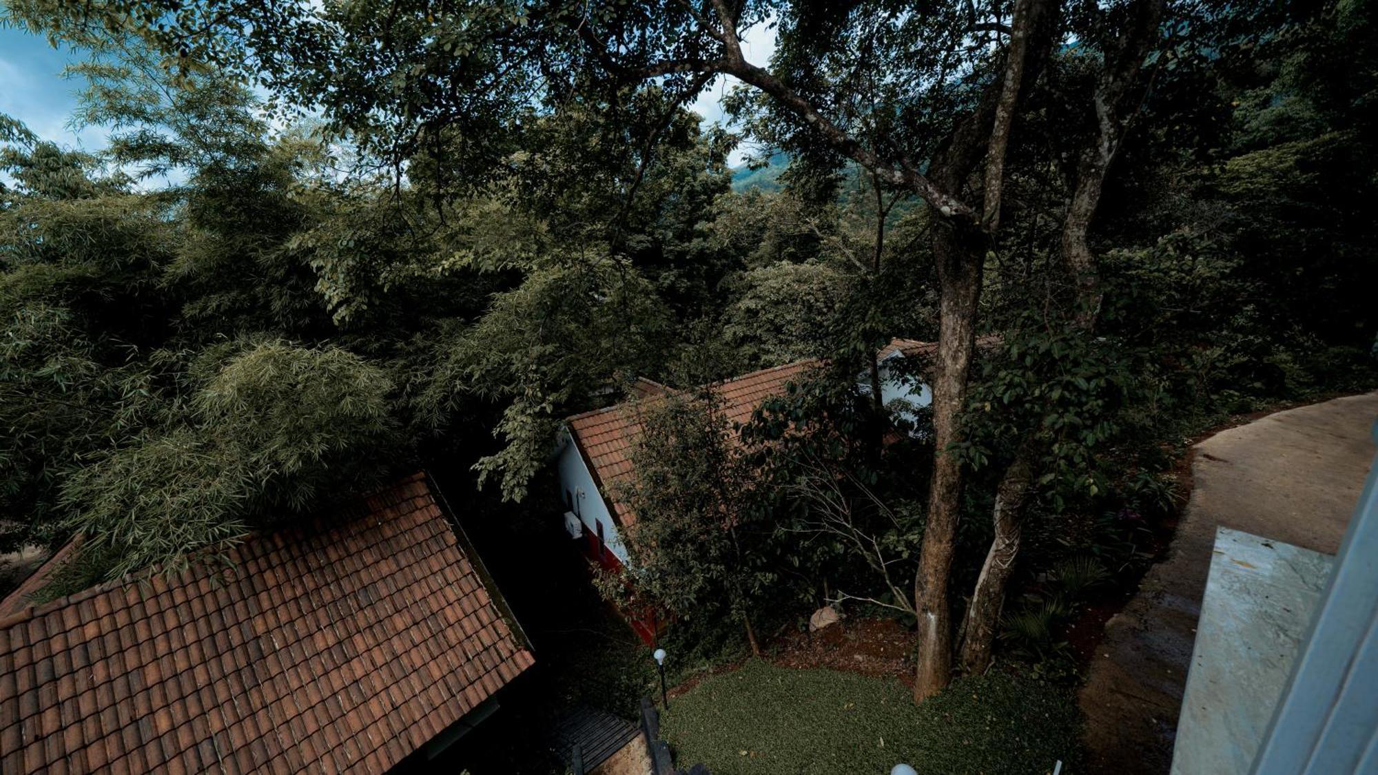 Vythiri Holiday Resort, Wayanad Exterior photo
