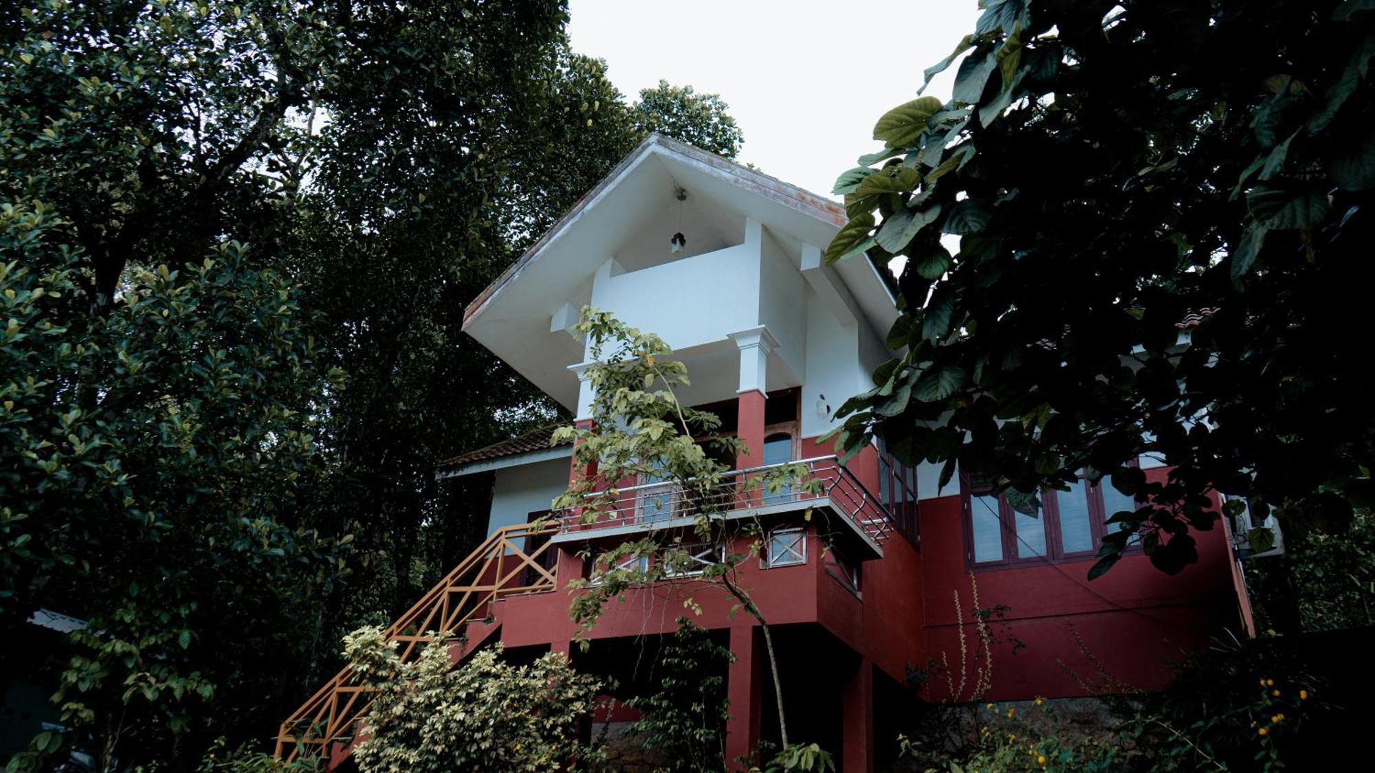 Vythiri Holiday Resort, Wayanad Exterior photo
