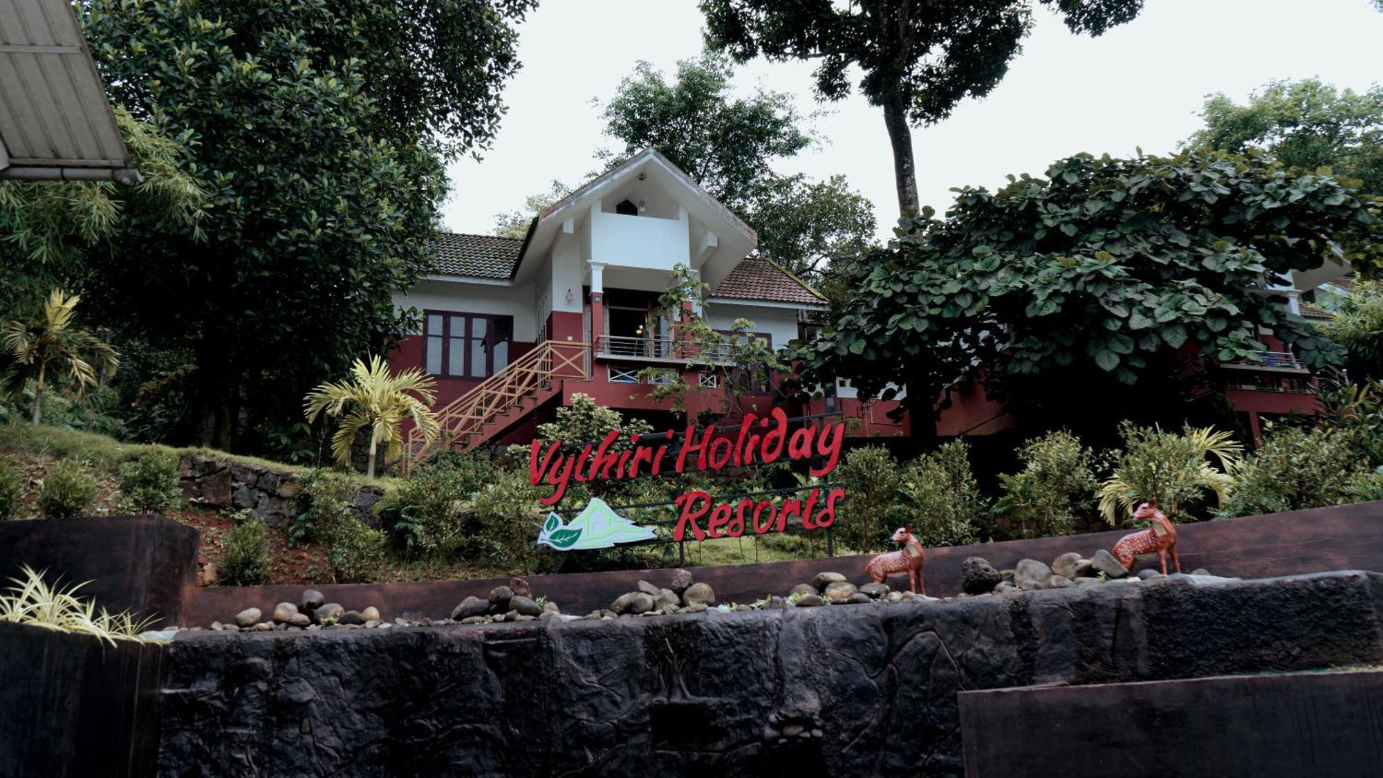 Vythiri Holiday Resort, Wayanad Exterior photo