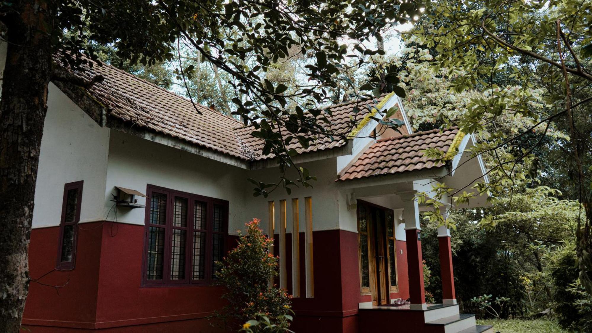 Vythiri Holiday Resort, Wayanad Exterior photo